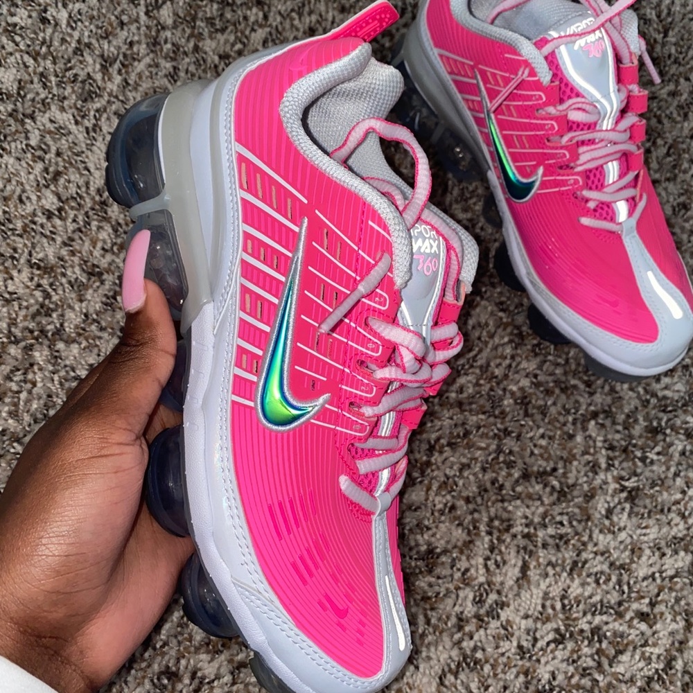 Nike women’s Vapormax
